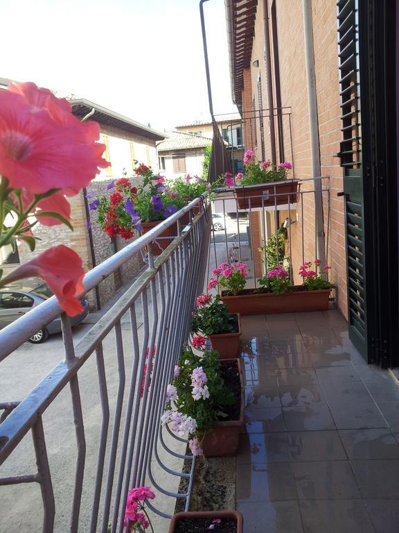 La Corte Degli Angeli Locazioni Turistiche Asís Habitación foto