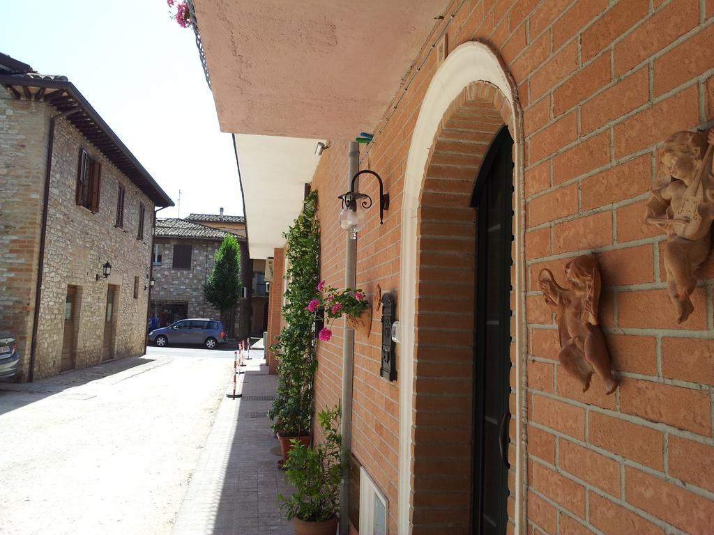 La Corte Degli Angeli Locazioni Turistiche Asís Exterior foto