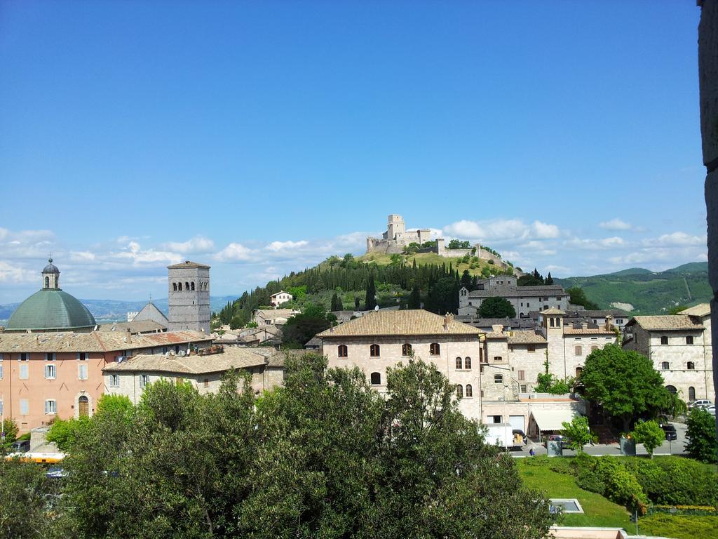 La Corte Degli Angeli Locazioni Turistiche Asís Exterior foto